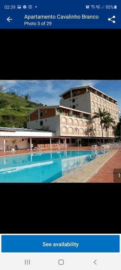 Flat No Hotel Cavalinho Branco อากวัสจิลิงดอยา ภายนอก รูปภาพ