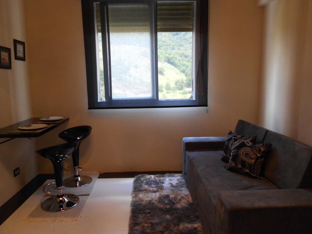 Flat No Hotel Cavalinho Branco อากวัสจิลิงดอยา ห้อง รูปภาพ