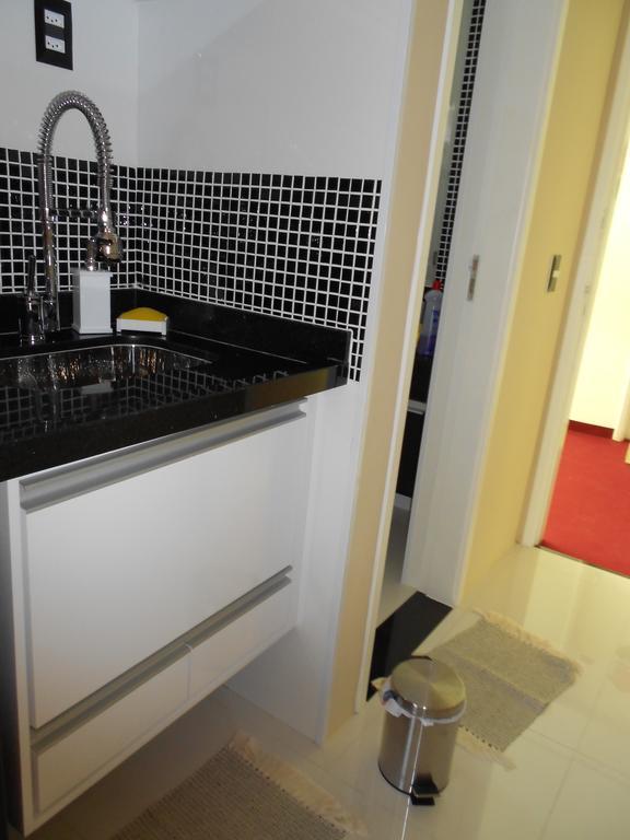 Flat No Hotel Cavalinho Branco อากวัสจิลิงดอยา ห้อง รูปภาพ