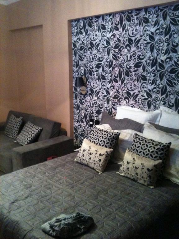 Flat No Hotel Cavalinho Branco อากวัสจิลิงดอยา ห้อง รูปภาพ